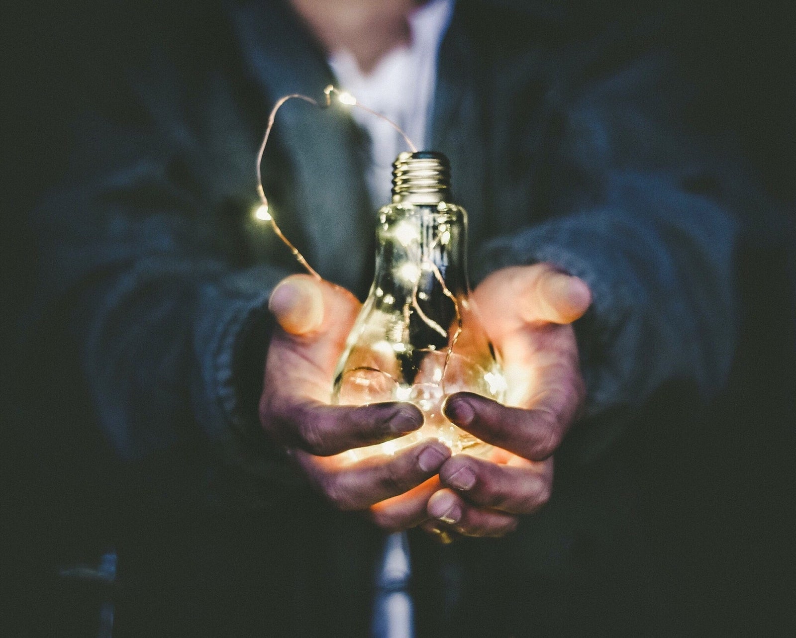 4 Easy Ways to Decorate Your Home with Lighting - LiquidLEDs™