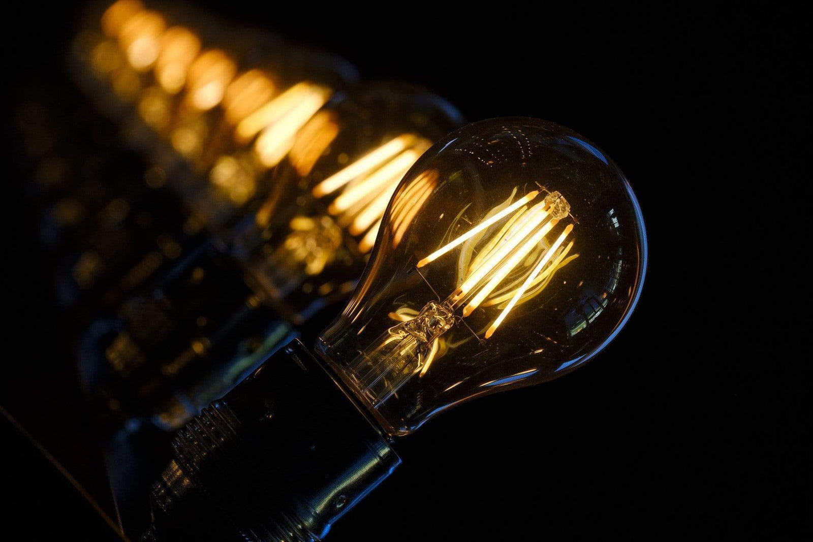 Can dim light damage your memory? - LiquidLEDs™