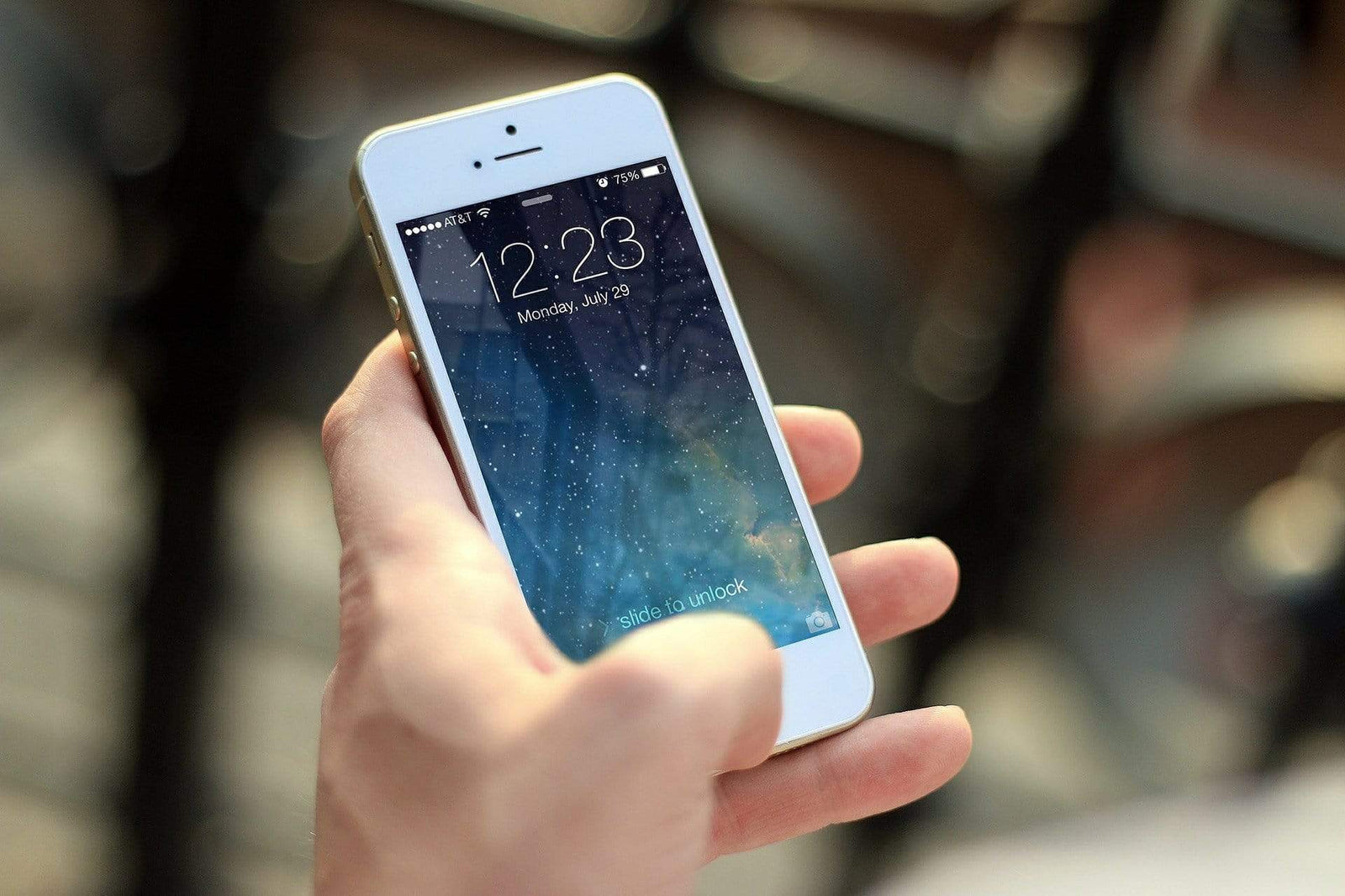 Can you control your lighting through an app? - LiquidLEDs™
