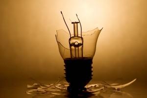 Disadvantages of Using Incandescent Lights - LiquidLEDs™