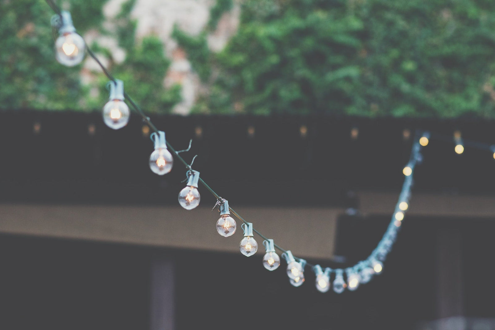 How to Hang String Lights - Dulora