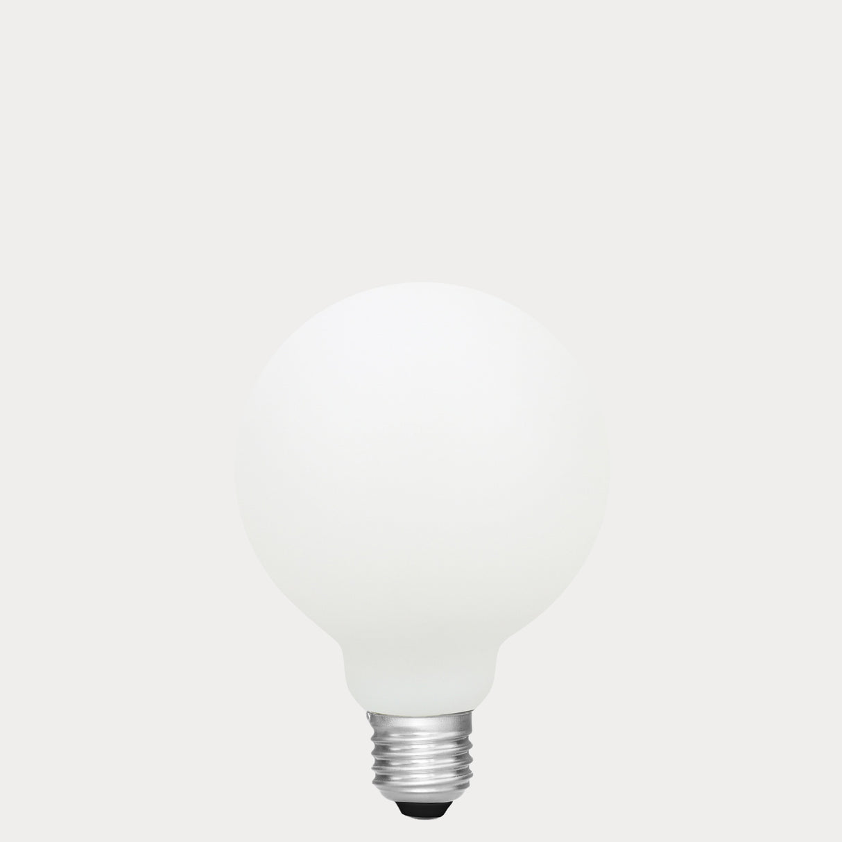 A classic spherical G95 LED Globe E27 Porcelain in Soft White